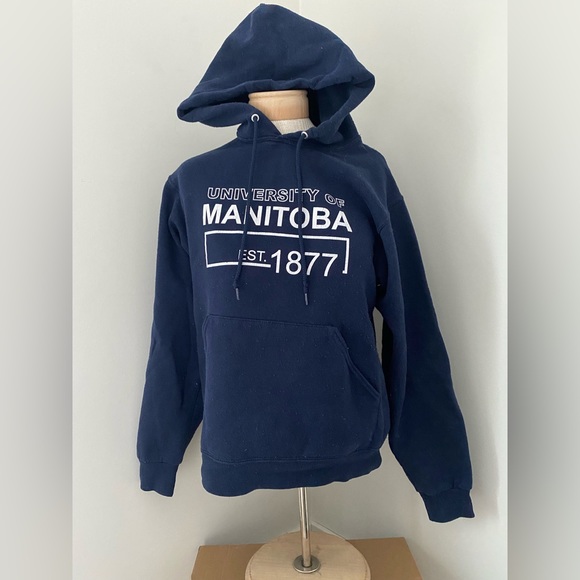 2/$75💥- SWEATER | Women’s University of Manitoba sweater size small - Picture 1 of 3